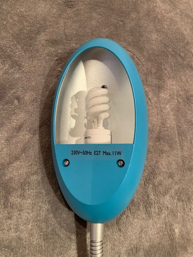 Candeeiro Azul da Philips