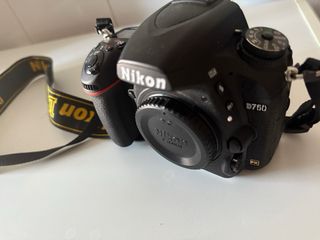 Cámara nikon d750  11655 obturaciones con objetivo