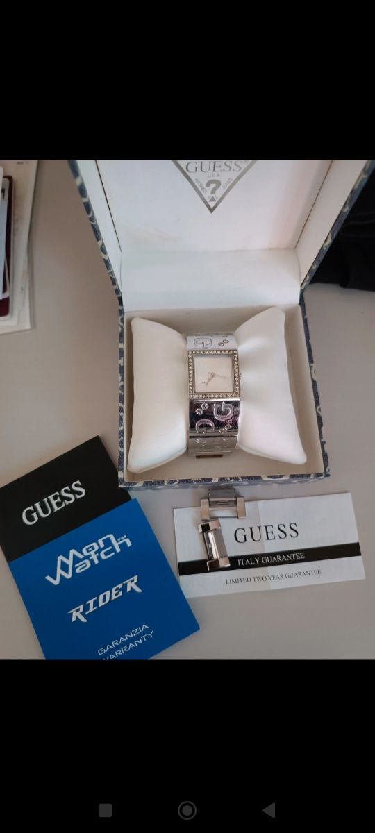 Orologio acciaio Guess semirigido