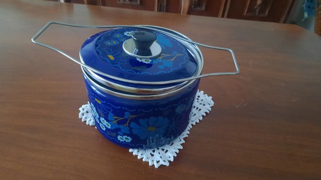 Pentola a 5 litri nuova con coperchio