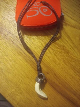 Collar UNO de 50 nuevo