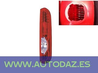 Piloto trasero derecho RENAULT TRAFIC-5620522