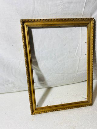 Cornice vintage in legno