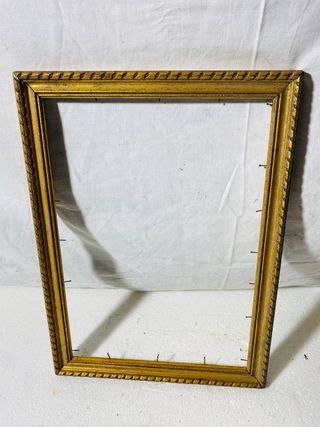 Cornice vintage in legno