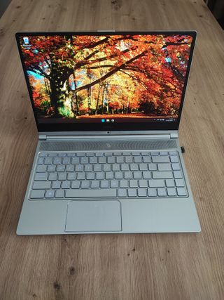 Portátil MSI Modern 14 A10M-600XES