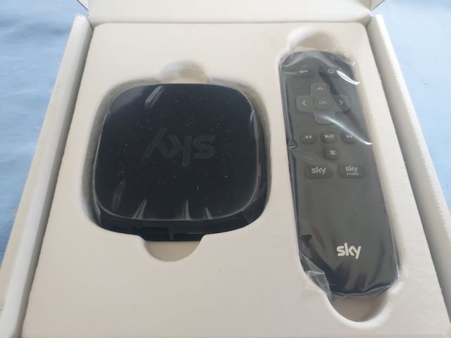 Reproductor Multimedia SKY Roju Powered