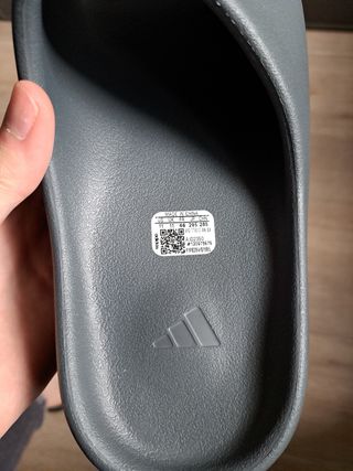 Yeezy slide Slate Grey