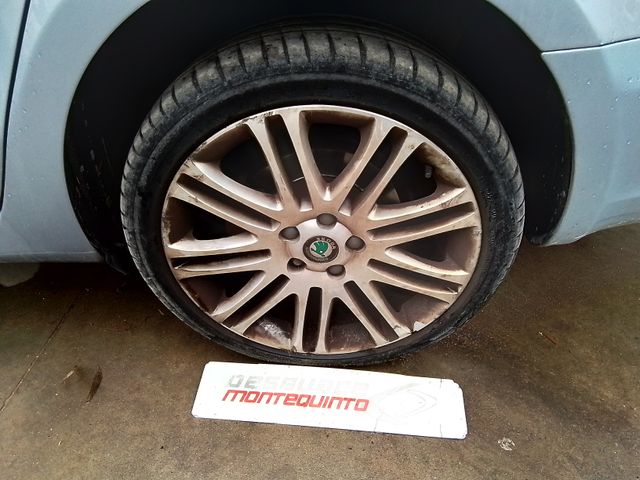 DESPIECE SKODA SUBERB (3T4) 1.8 16V TSI 2012