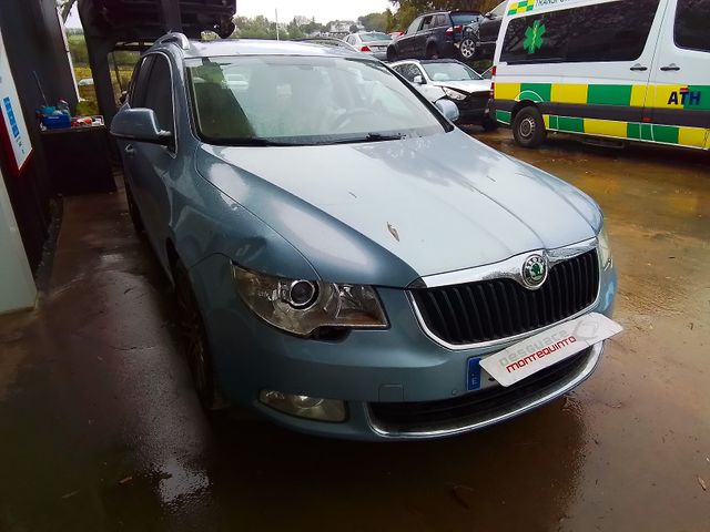 DESPIECE SKODA SUBERB (3T4) 1.8 16V TSI 2012
