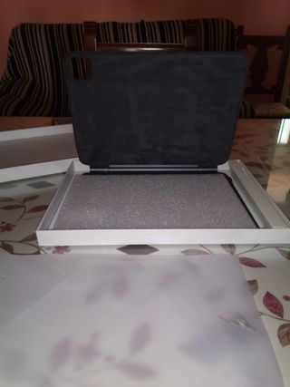 Teclado de suspensión de ipad sin estrenar 