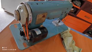 Maquina de coser antigua