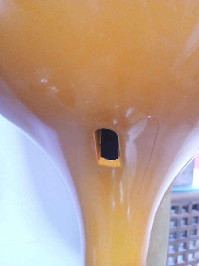 Mesa alta y taburete