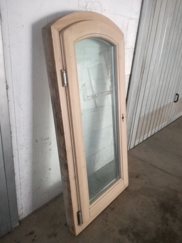 Finestra ad arco Albertini