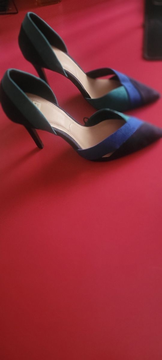 Zapatos de fiesta ,41 nuevos ,10e cada par