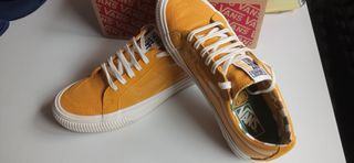 Zapatillas Vans color Mostaza n42