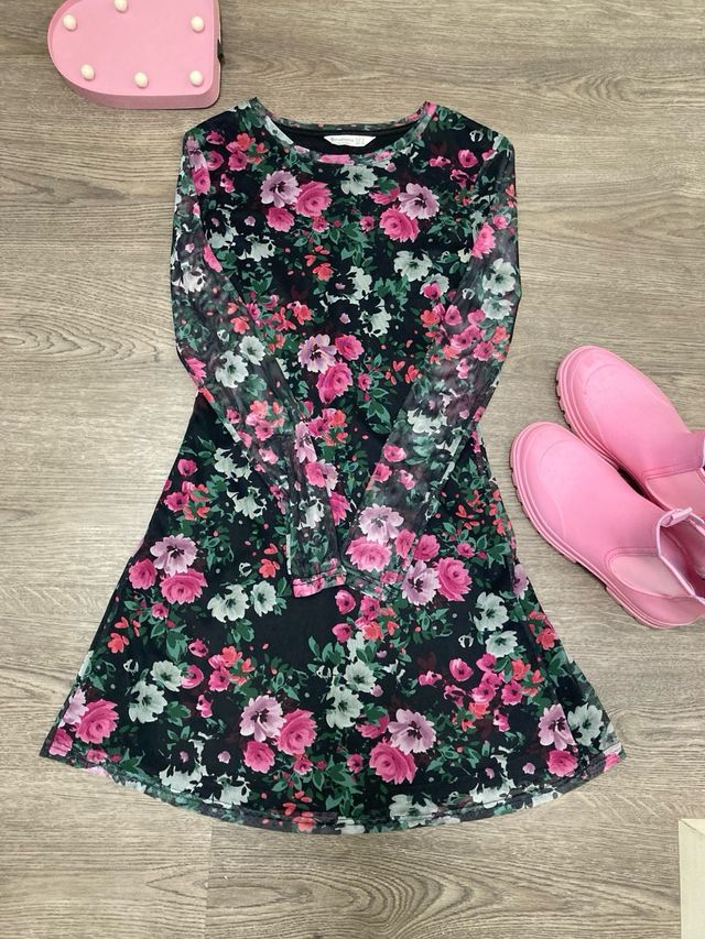 Vestido Stradivarius