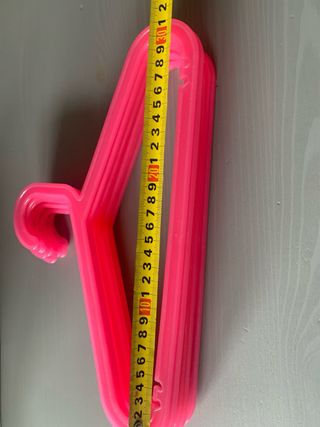 Perchas infantiles rosas