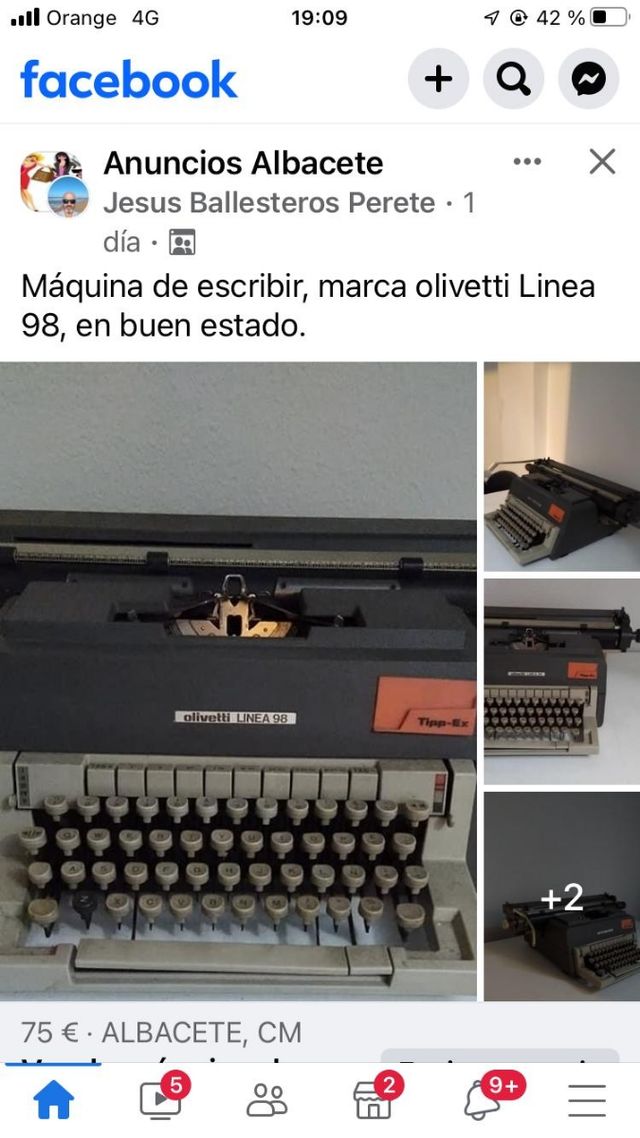Maquina de escribir antigua