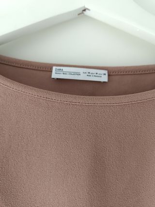 Zara, camiseta/ blusa beige muy bonita 