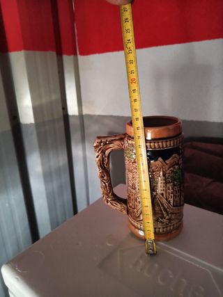 Figuras de porcelana y juego de tocador 12€