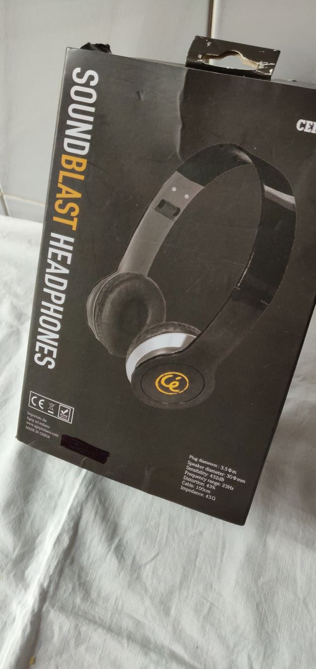 Cuffie pieghevoli con filo con logo Ceres