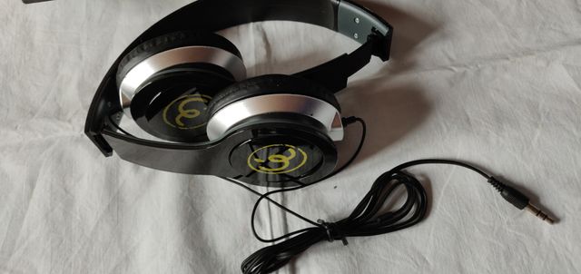 Cuffie pieghevoli con filo con logo Ceres