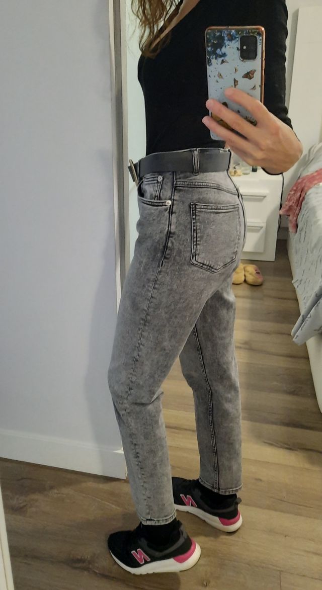 Vaqueros grises mango modelo MOM