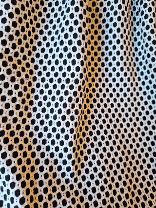 Falda chica negra/ blanca Zara. TallaS