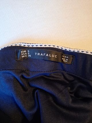 Falda chica Zara lentejuelas.Talla S