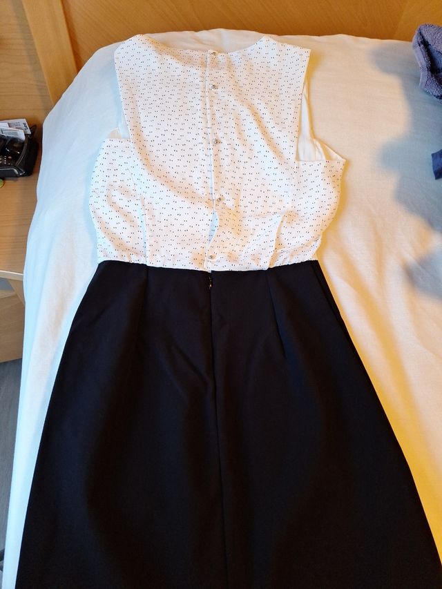 Vestido MNG chica blanco/ negro. Talla S