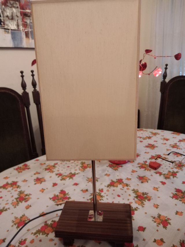 Candieros mesa altura 72cms 30 €