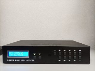 Matriz HDMI profesional PU-8H8HBTP-4K22.