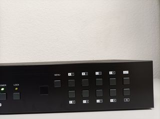 Matriz HDMI profesional PU-8H8HBTP-4K22.