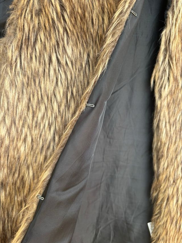 Pelliccia smanicata Bershka, M