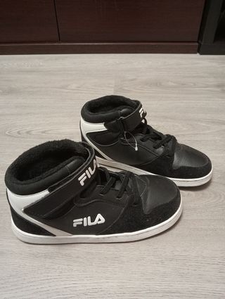Zapatilla Fila niño talla 32
