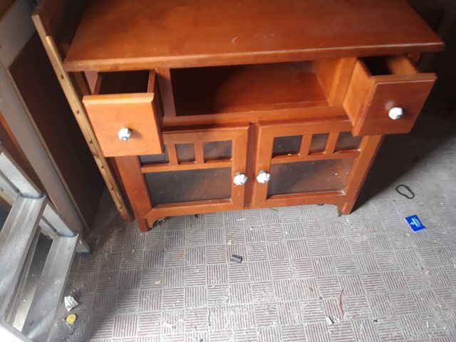 Mueble de madera