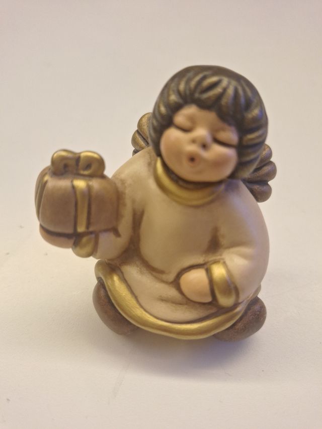 Angioletto Thun  seduto