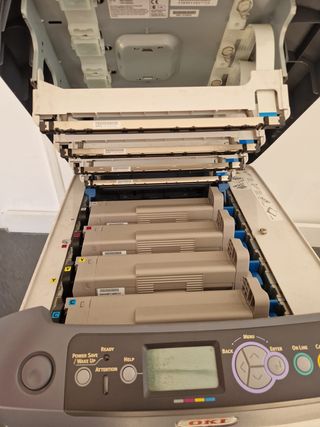 IMPRESORA OKI C711WT