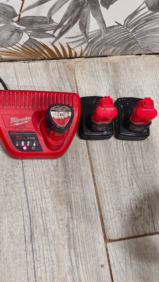 Taladro impacto milwaukee