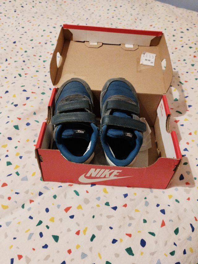 Zapatillas deportivas Nike 25