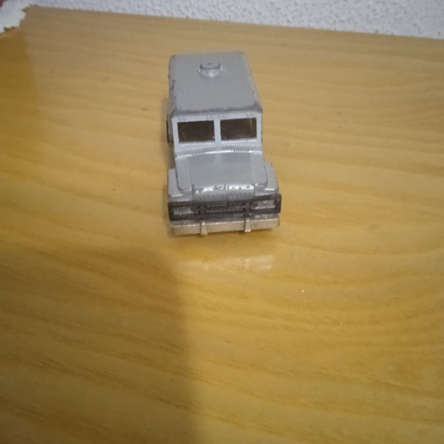 Majorette bank security