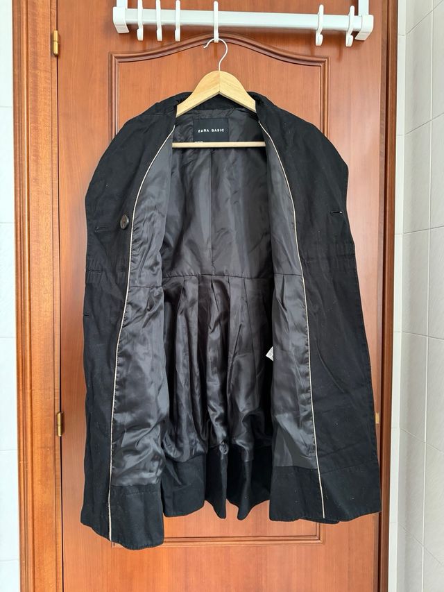 Gabardina Zara negra