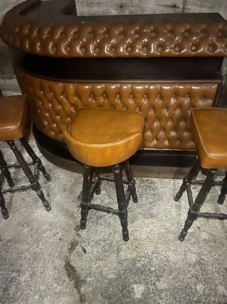 Angolare Capitone+3 sgabelli