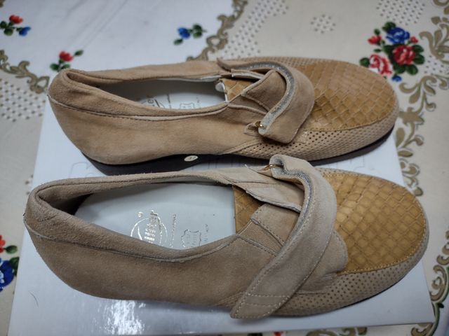 Scarpe donna pelle beige n. 37