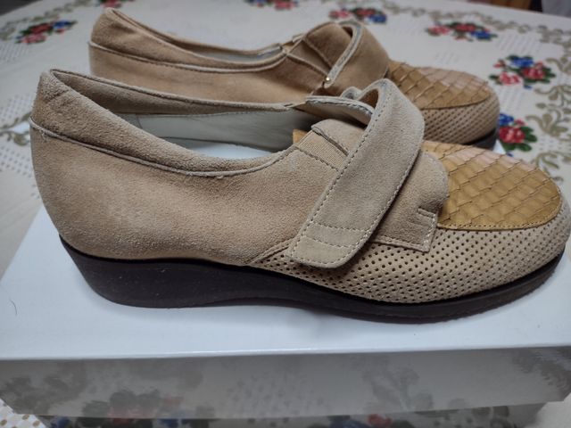 Scarpe donna pelle beige n. 37