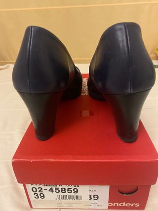 Zapato tacon de los qe no suenan de zapatero