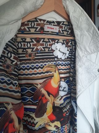 Cazadora polipiel blanca