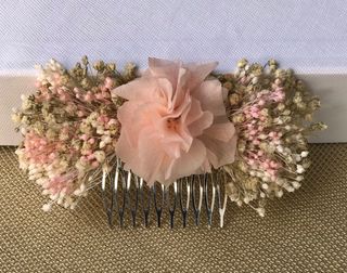 Tocado de paniculata y hortensia preservada