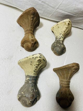 4 Antichi piedini per vasca da bagno fine 1800