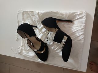 Zapatos tacón negros elegantes